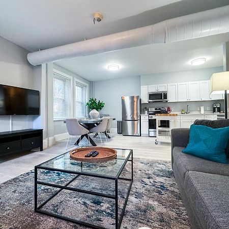 דירות ברוקלין Huge,3 Bed,2Bath,Public Transport,Boston,Sleeps 9 מראה חיצוני תמונה
