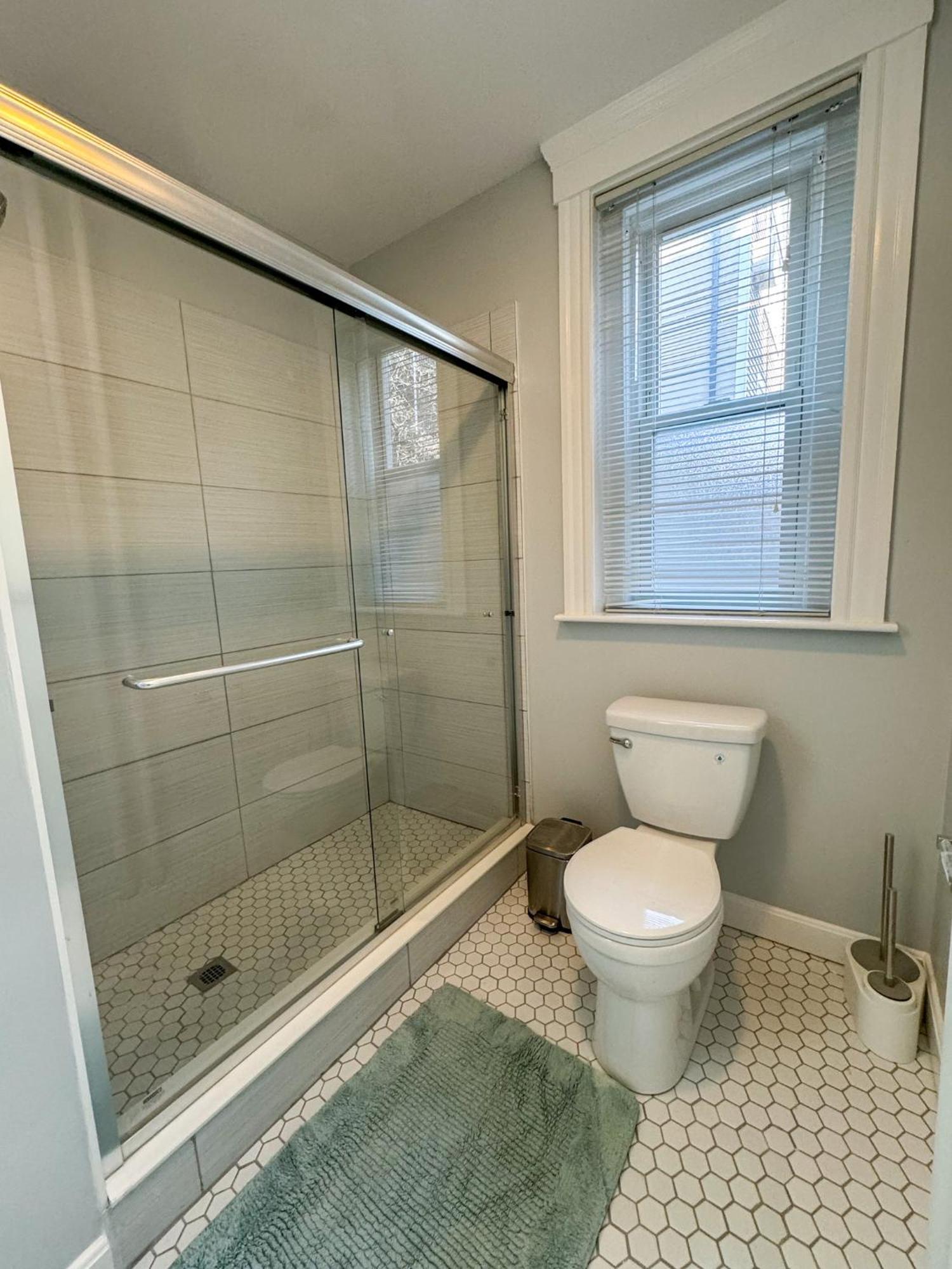 דירות ברוקלין Huge,3 Bed,2Bath,Public Transport,Boston,Sleeps 9 מראה חיצוני תמונה