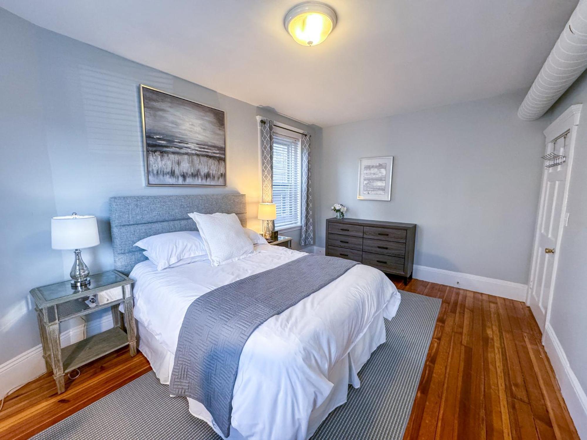 דירות ברוקלין Huge,3 Bed,2Bath,Public Transport,Boston,Sleeps 9 מראה חיצוני תמונה