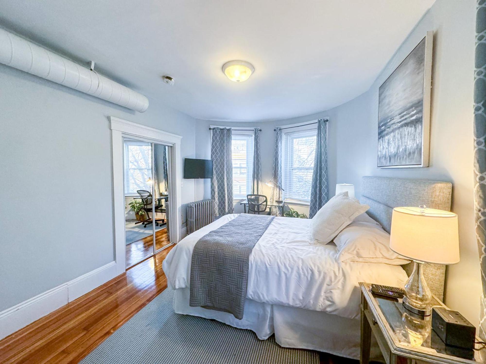 דירות ברוקלין Huge,3 Bed,2Bath,Public Transport,Boston,Sleeps 9 מראה חיצוני תמונה